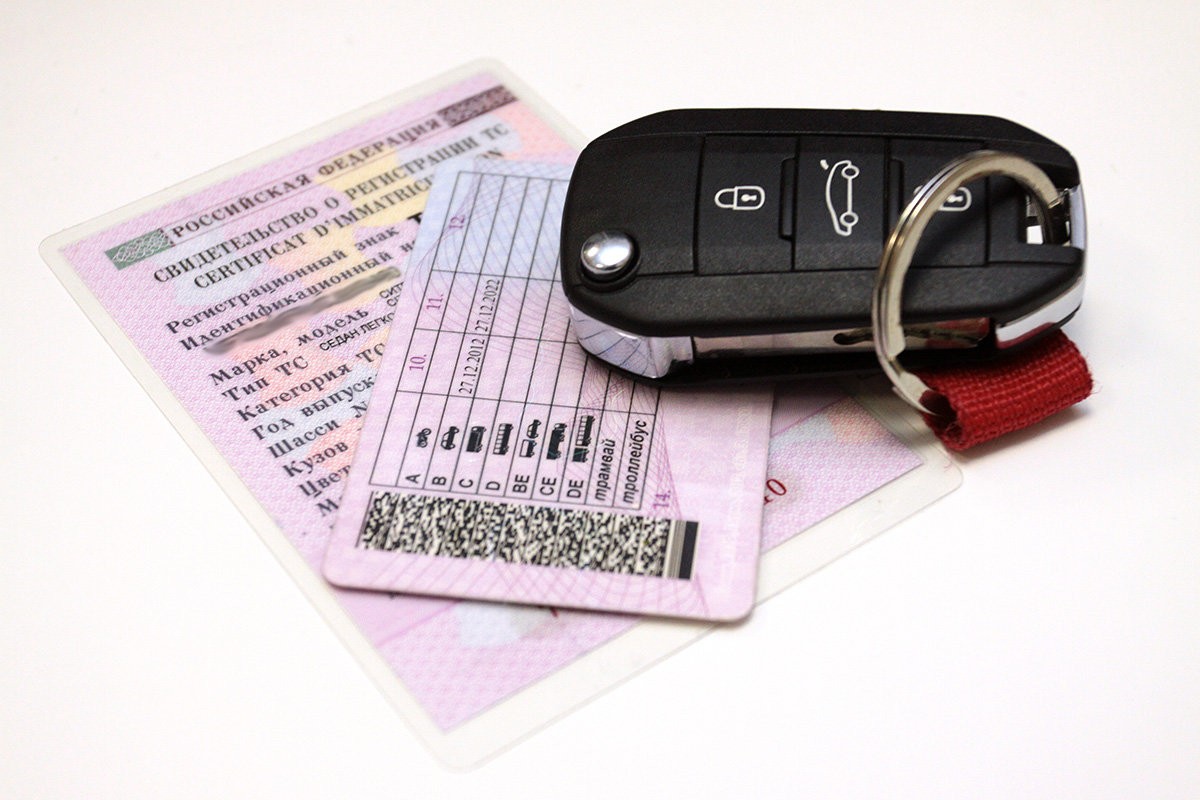 Почему стоит получить водительские права ?