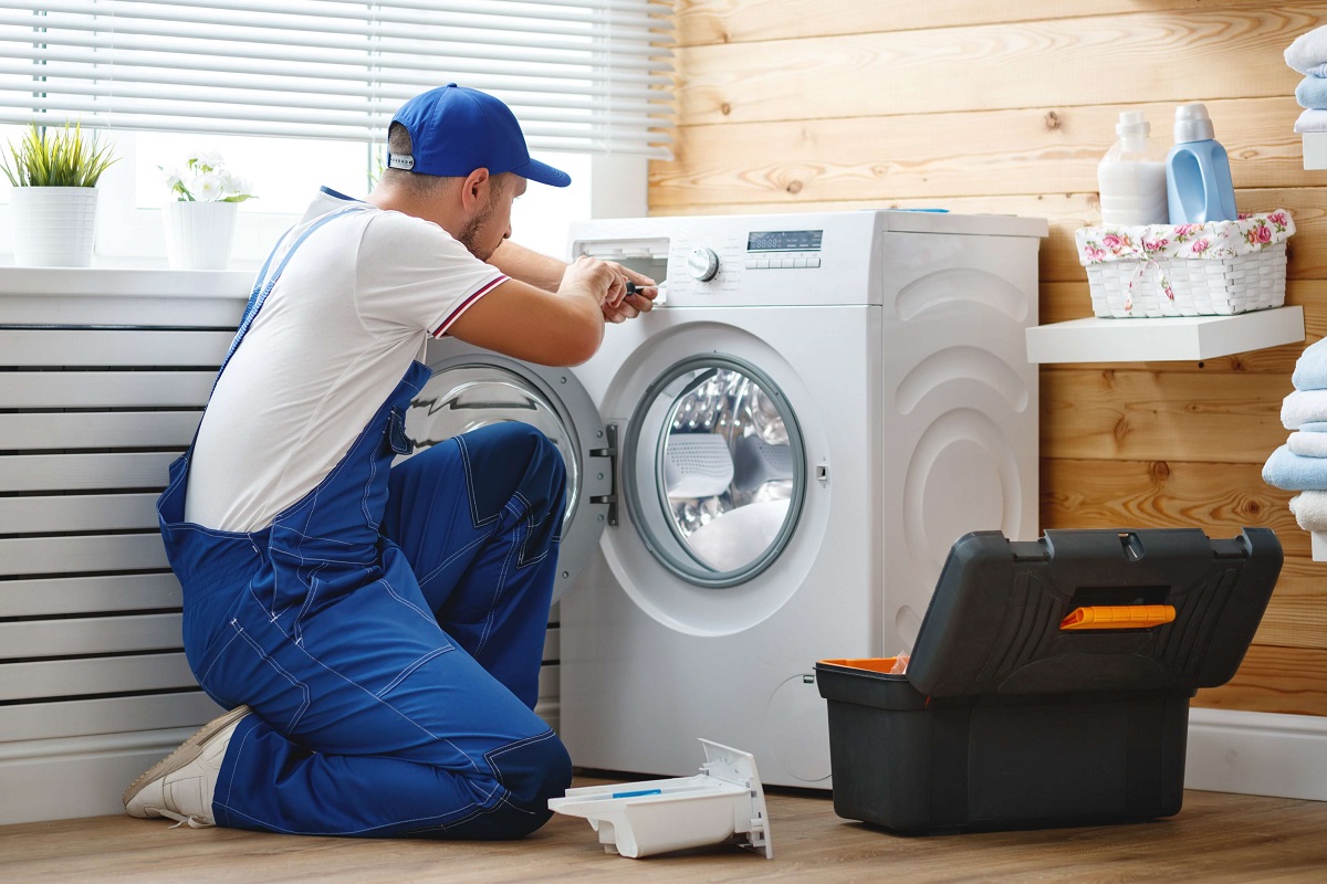 Почему стиральные машины лучше ремонтировать на дому?