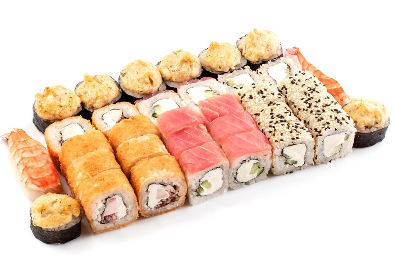 Где можно заказать суши и роллы по акции в Сарапуле? Макароллыч