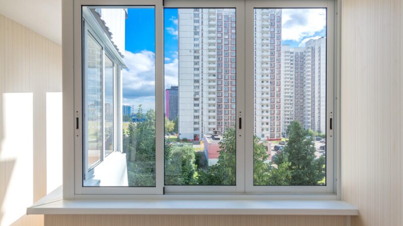 Какие пластиковые окна лучше поставить в квартиру?