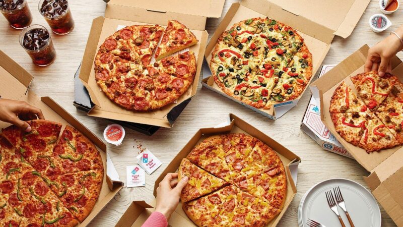 Почему стоит выбрать доставку пиццы на дом?