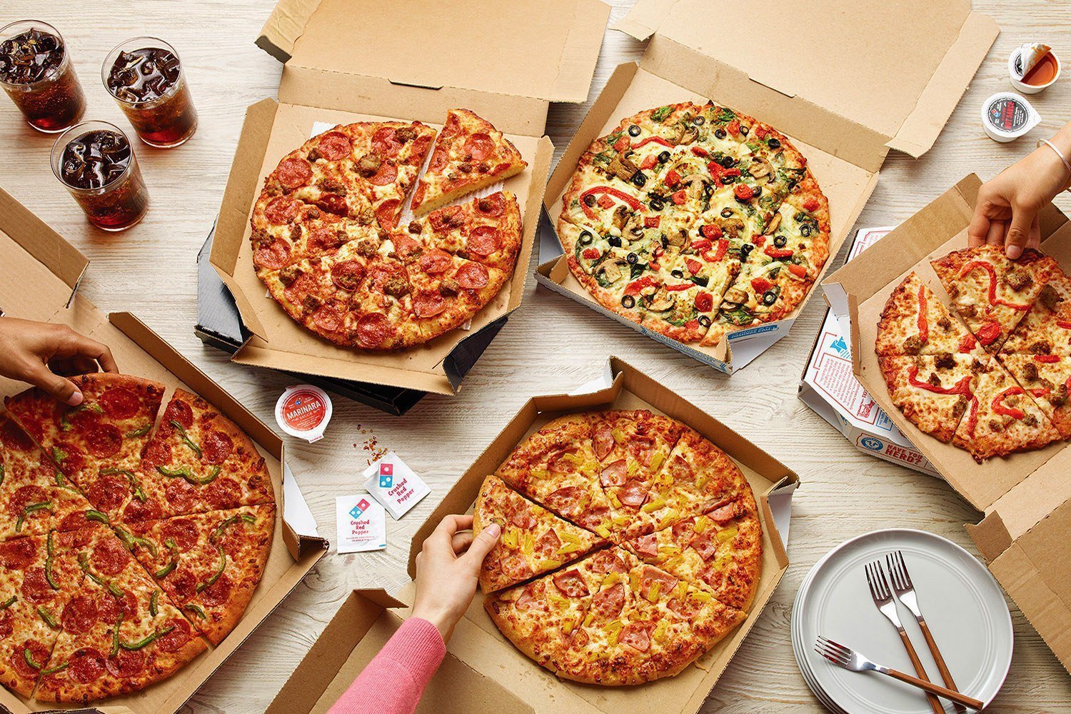 Почему стоит выбрать доставку пиццы на дом?