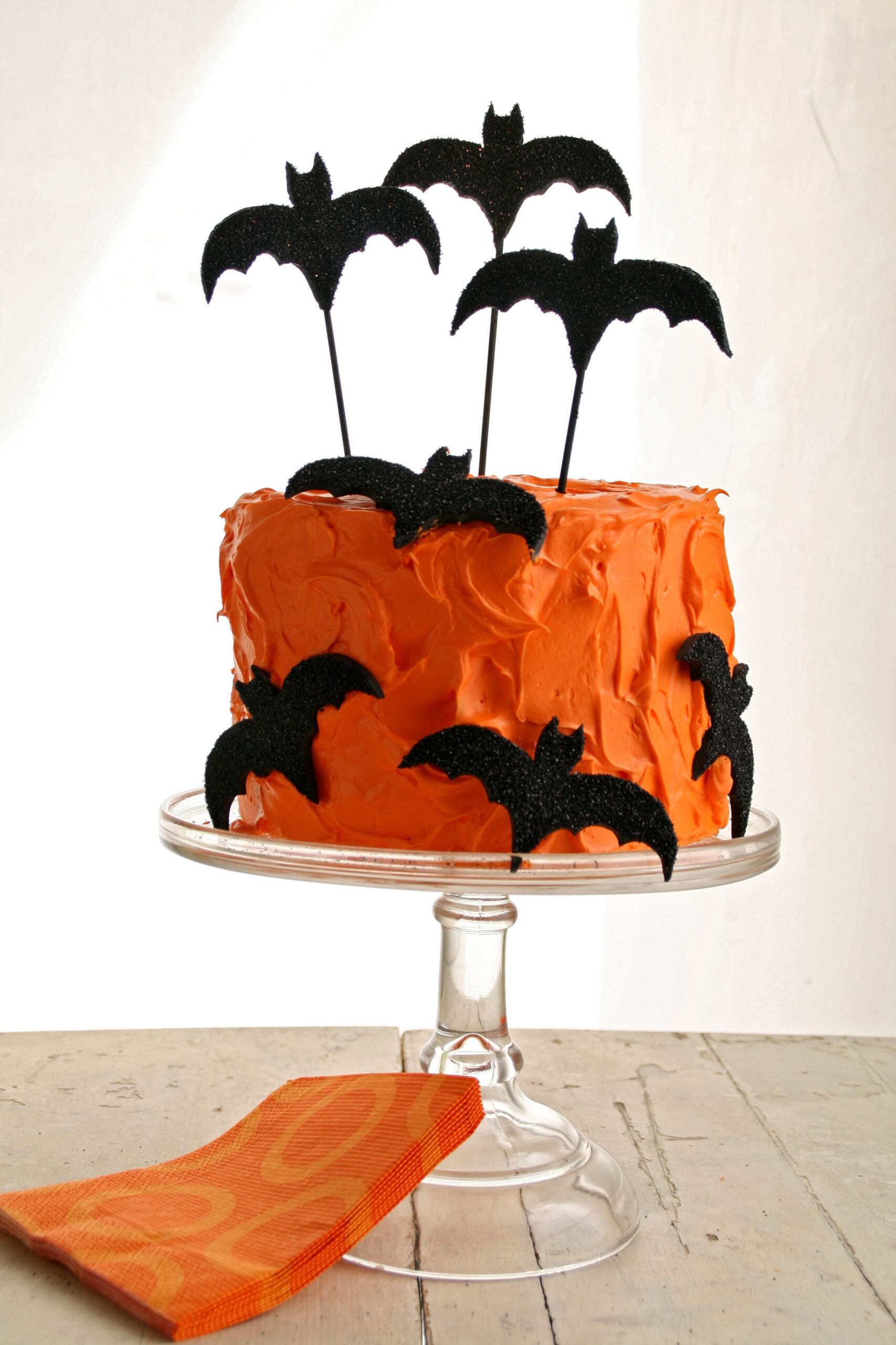 Как украсить торт на Хэллоуин?