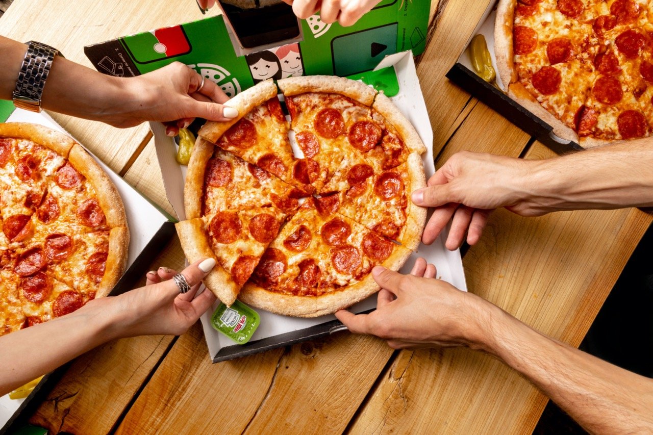 5 причин заказать пиццу на вечеринку
